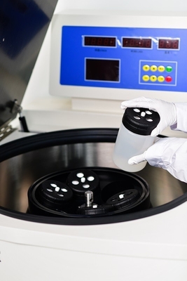 Yerde duran soğutulmuş kan torbası santrifüj 8000 Rpm