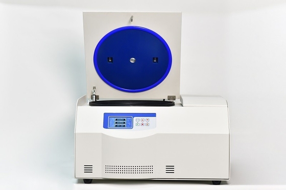 Labtech Büyük Kapasite Yüksek Hızlı Soğutucu Merkezici Makine 21000 rpm